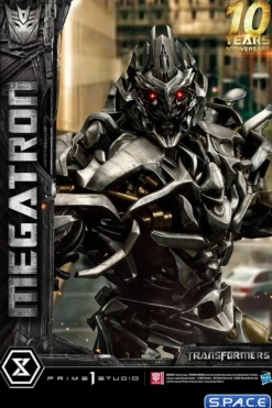 Megatron Ultimate Museum Masterline Statue