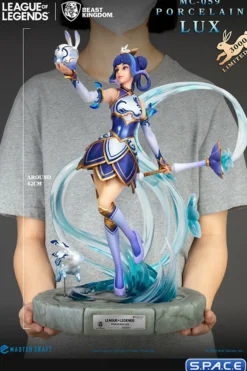 Porcelain Lux Master Craft Statue