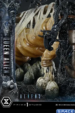 Queen Alien Ultimate Diorama Masterline Statue