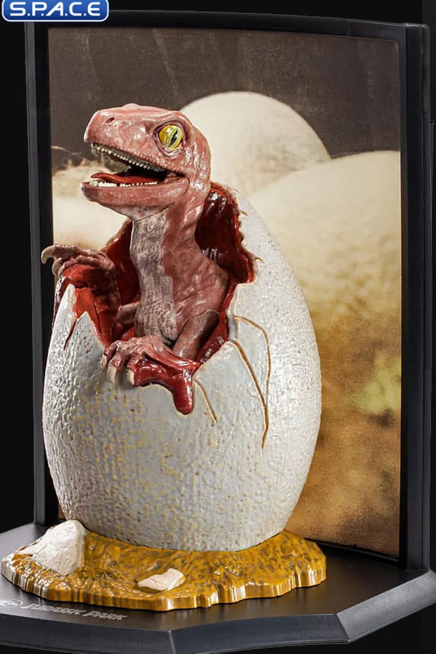 Raptor Egg »Life Finds a Way« Toyllectible Treasure PVC Diorama