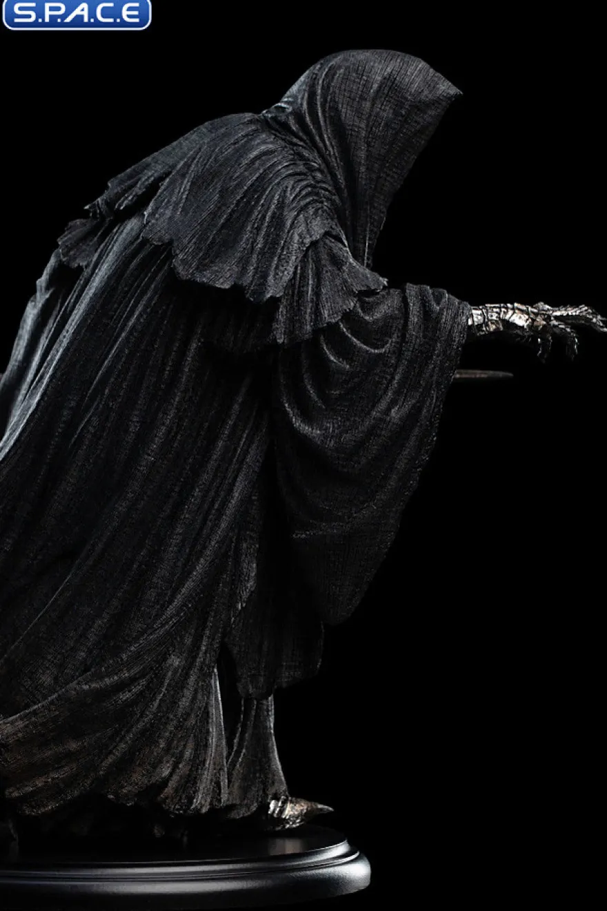 Ringwraith at the Prancing Pony Mini-Statue