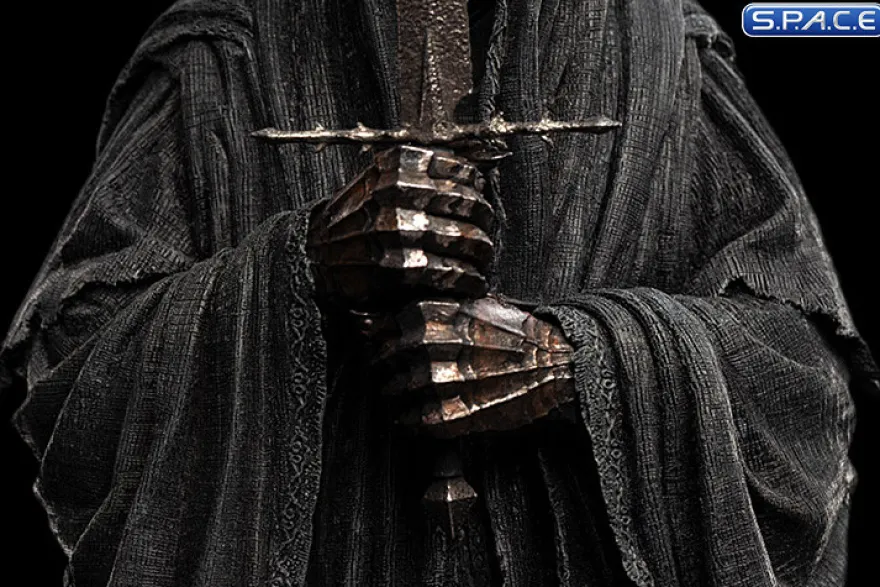 Ringwraith of Mordor Statue