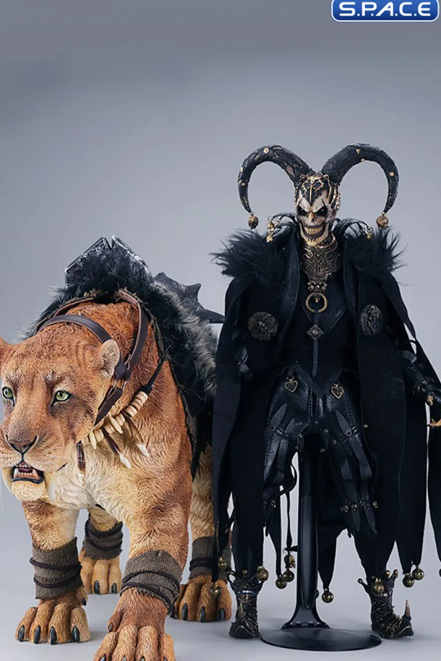 Saber-Toothed Tiger Statue