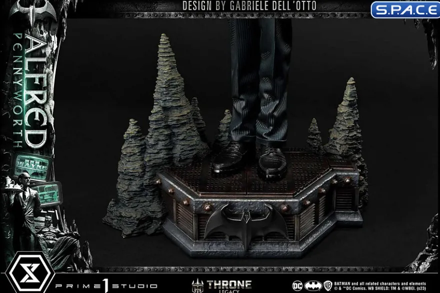 1/4 Scale Alfred Pennyworth Throne Legacy Statue