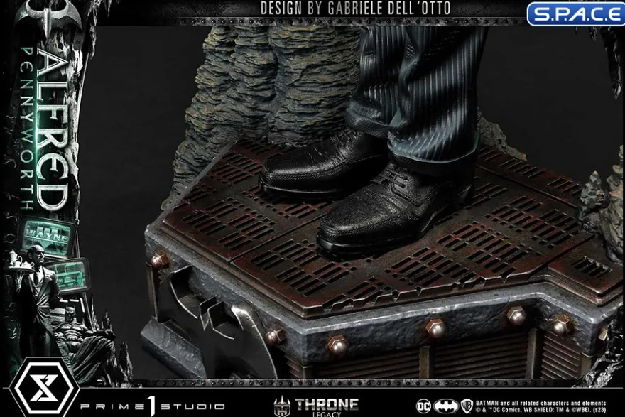 1/4 Scale Alfred Pennyworth Throne Legacy Statue