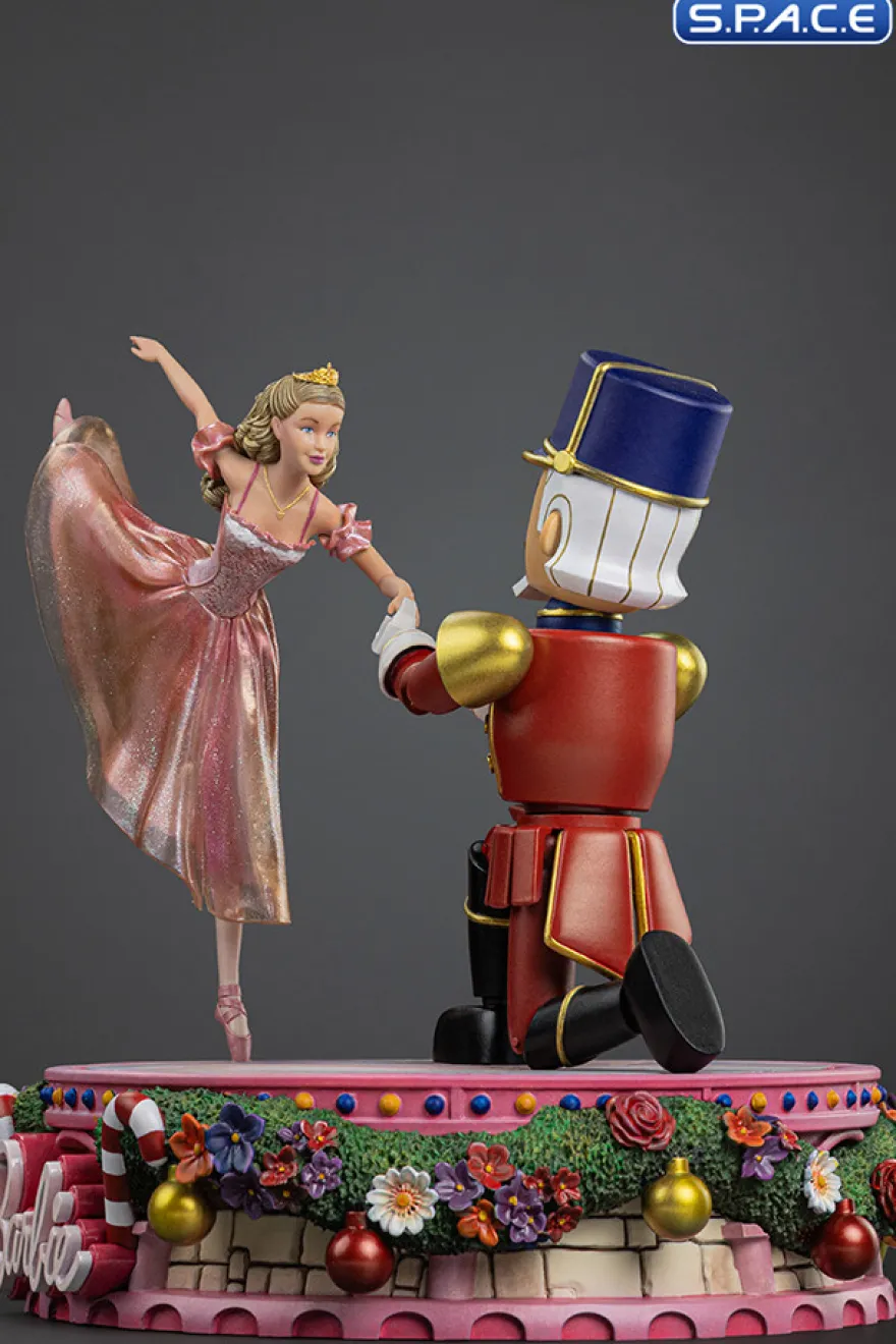 1/10 Scale Barbie Deluxe Art Scale Statue