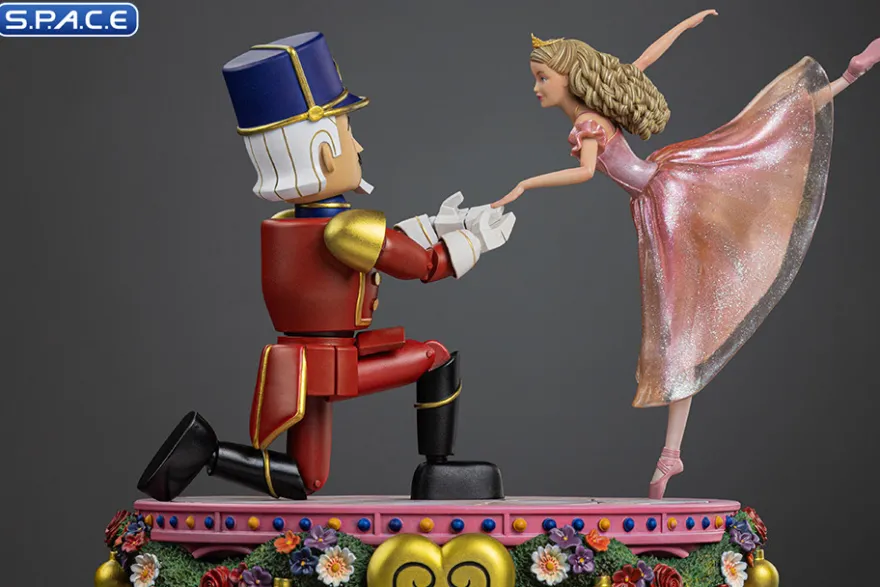 1/10 Scale Barbie Deluxe Art Scale Statue