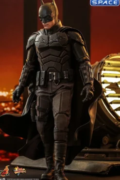 1/6 Scale Batman and Bat-Signal