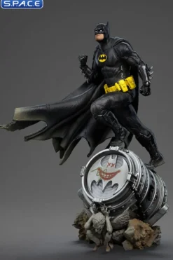 1/10 Scale Batman Deluxe Art Scale