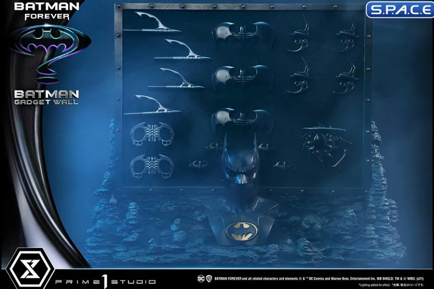 1/3 Scale Batman Gadget Wall Museum Masterline Statue
