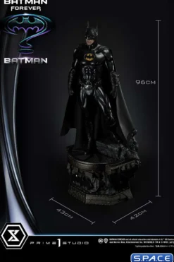 1/3 Scale Batman Museum Masterline Statue