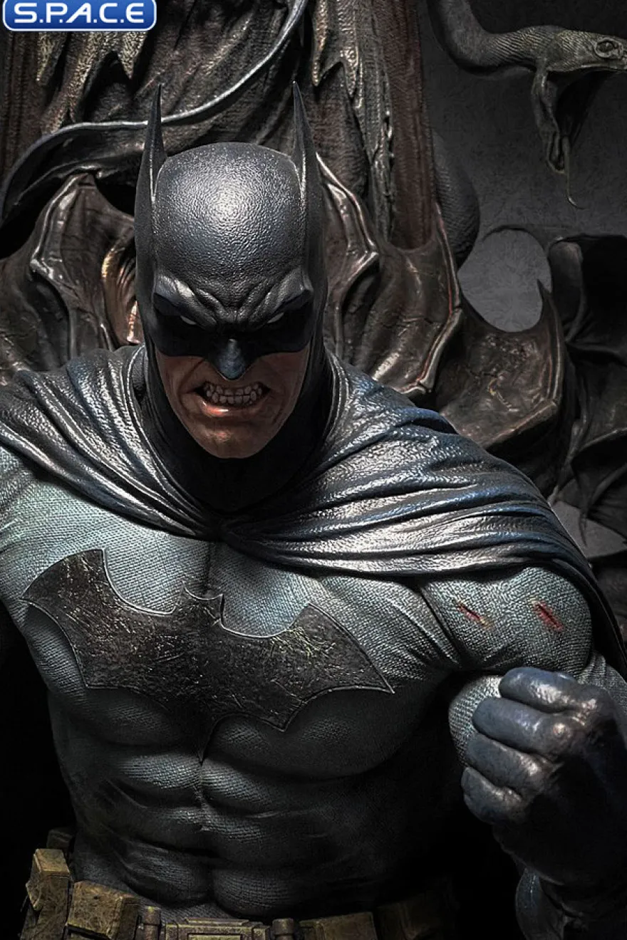 1/4 Scale Batman on Throne Statue - Premium Version