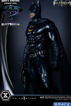 1/3 Scale Batman Ultimate Museum Masterline Statue - Bonus Version