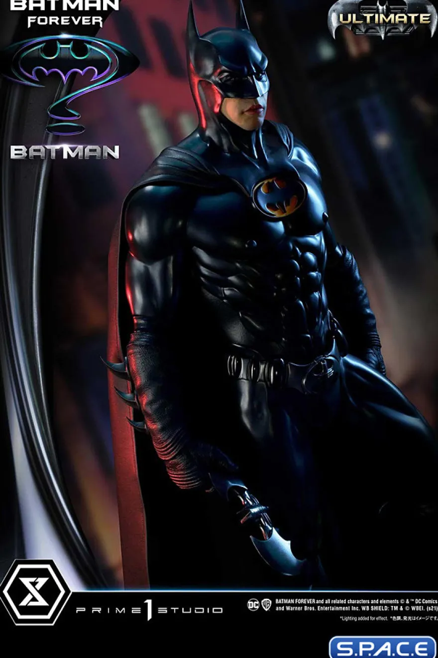 1/3 Scale Batman Ultimate Museum Masterline Statue - Bonus Version