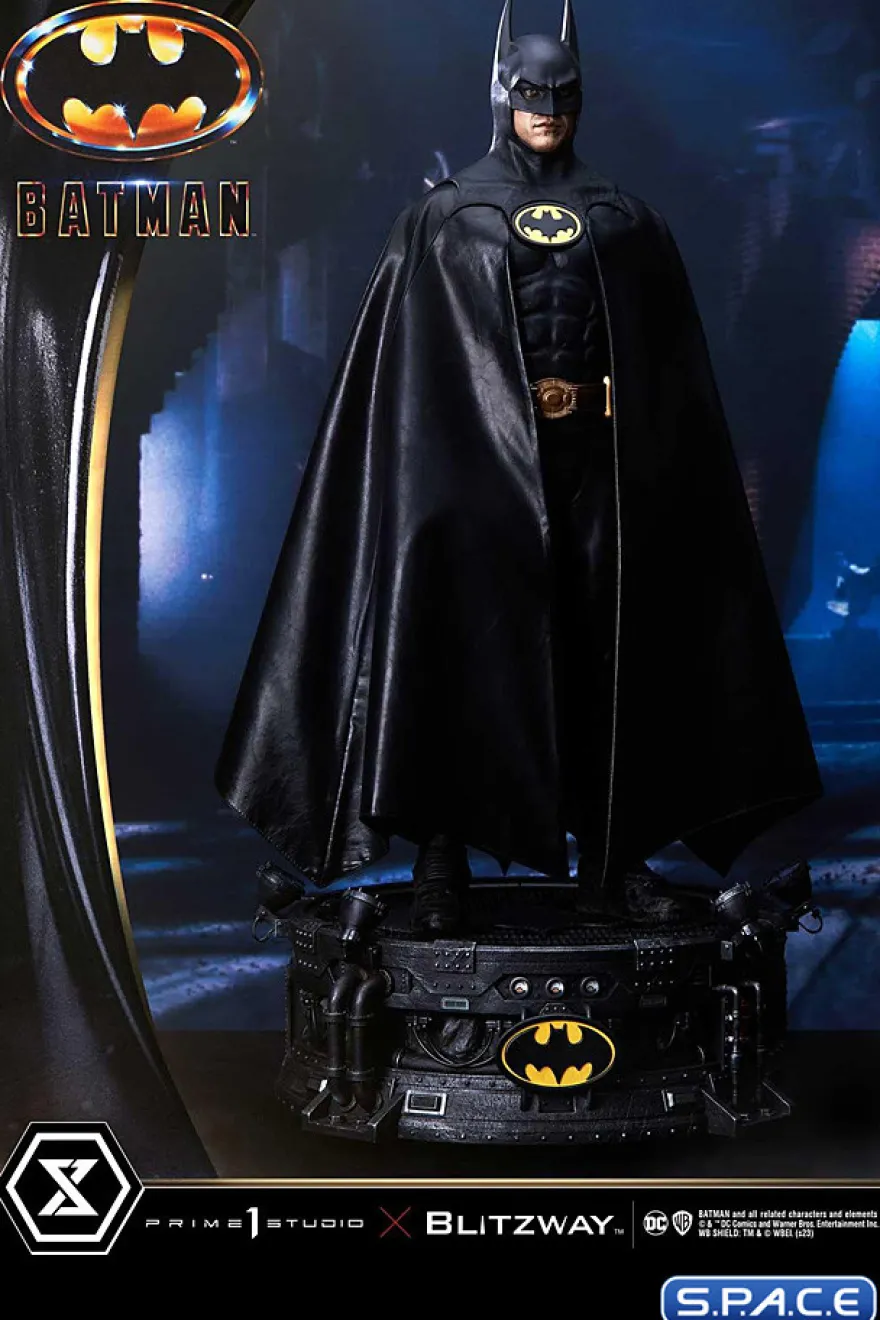 1/3 Scale Batman Ultimate Museum Masterline Statue