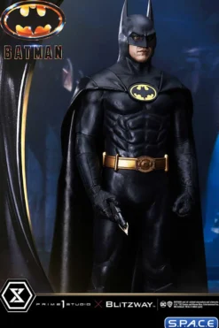 1/3 Scale Batman Ultimate Museum Masterline Statue