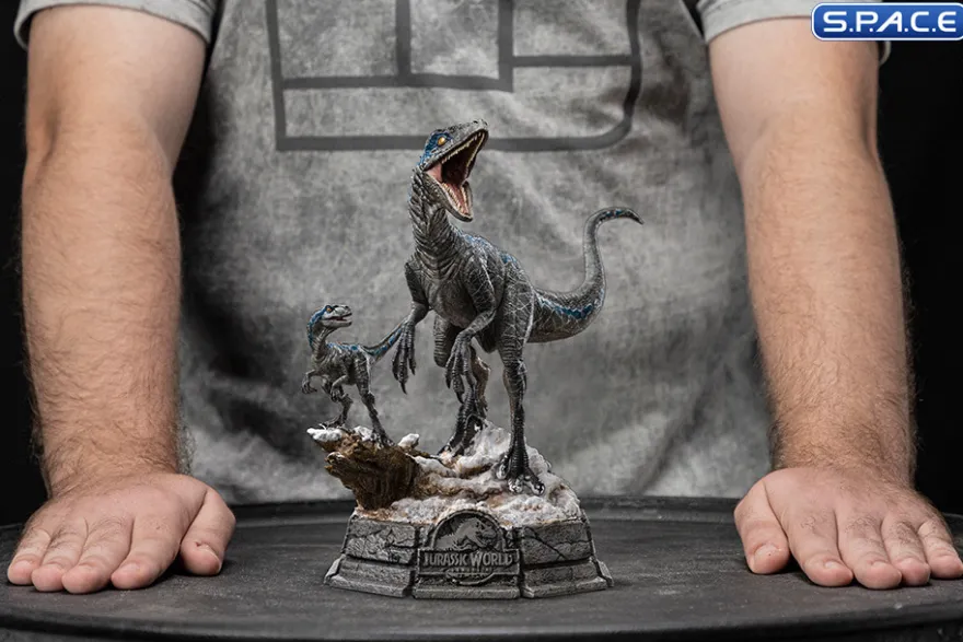 1/10 Scale Blue and Beta Deluxe Art Scale