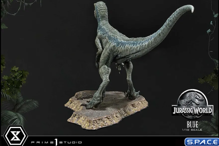 1/10 Scale Blue Prime Collectible Figures Statue