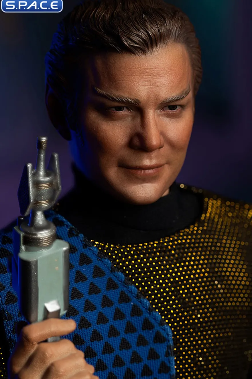 1/6 Scale Captain James T. Kirk »Romulan Disguise«