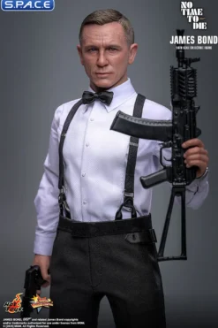 1/6 Scale Daniel Craig as James Bond