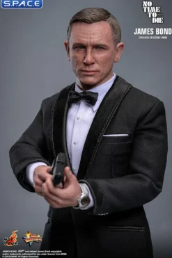 1/6 Scale Daniel Craig as James Bond