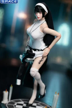 1/6 Scale Dark Sister Hathaway