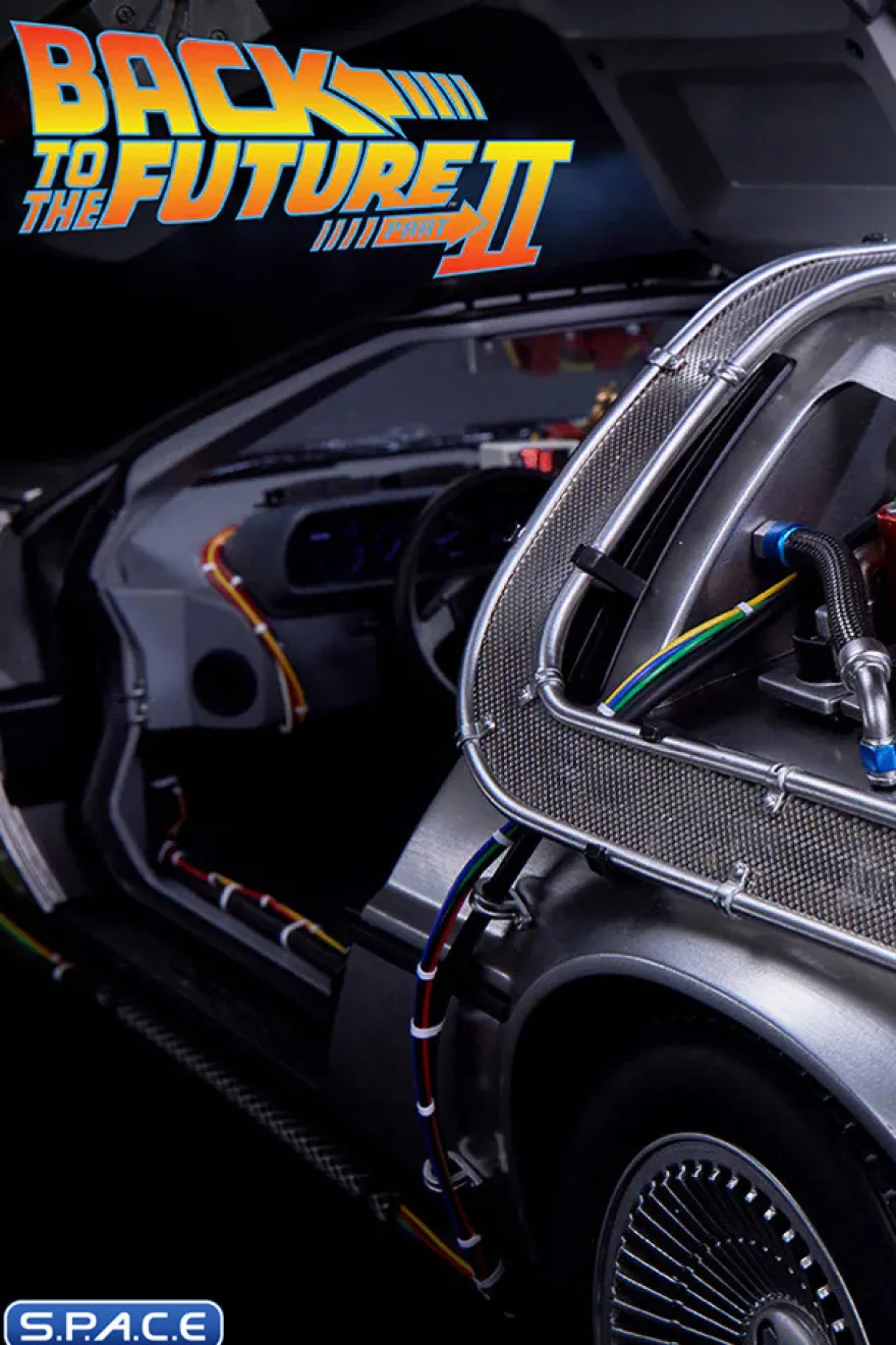 1/6 Scale DeLorean Time Machine Ultimate Masterpiece Series