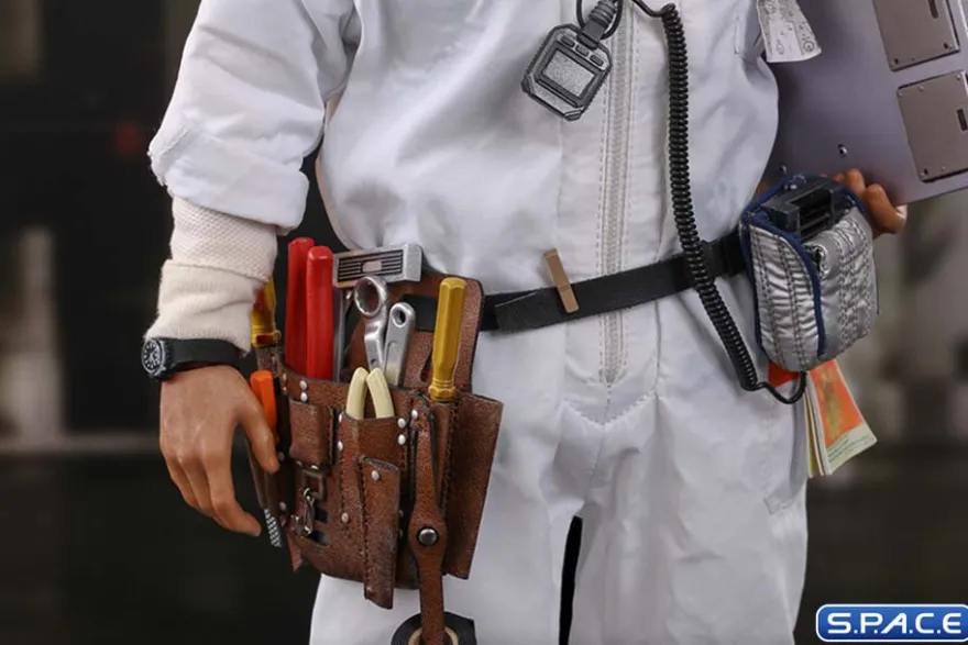 1/6 Scale Doc Brown Movie Masterpiece MMS609