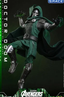1/6 Scale Doctor Doom Movie Masterpiece MMS906
