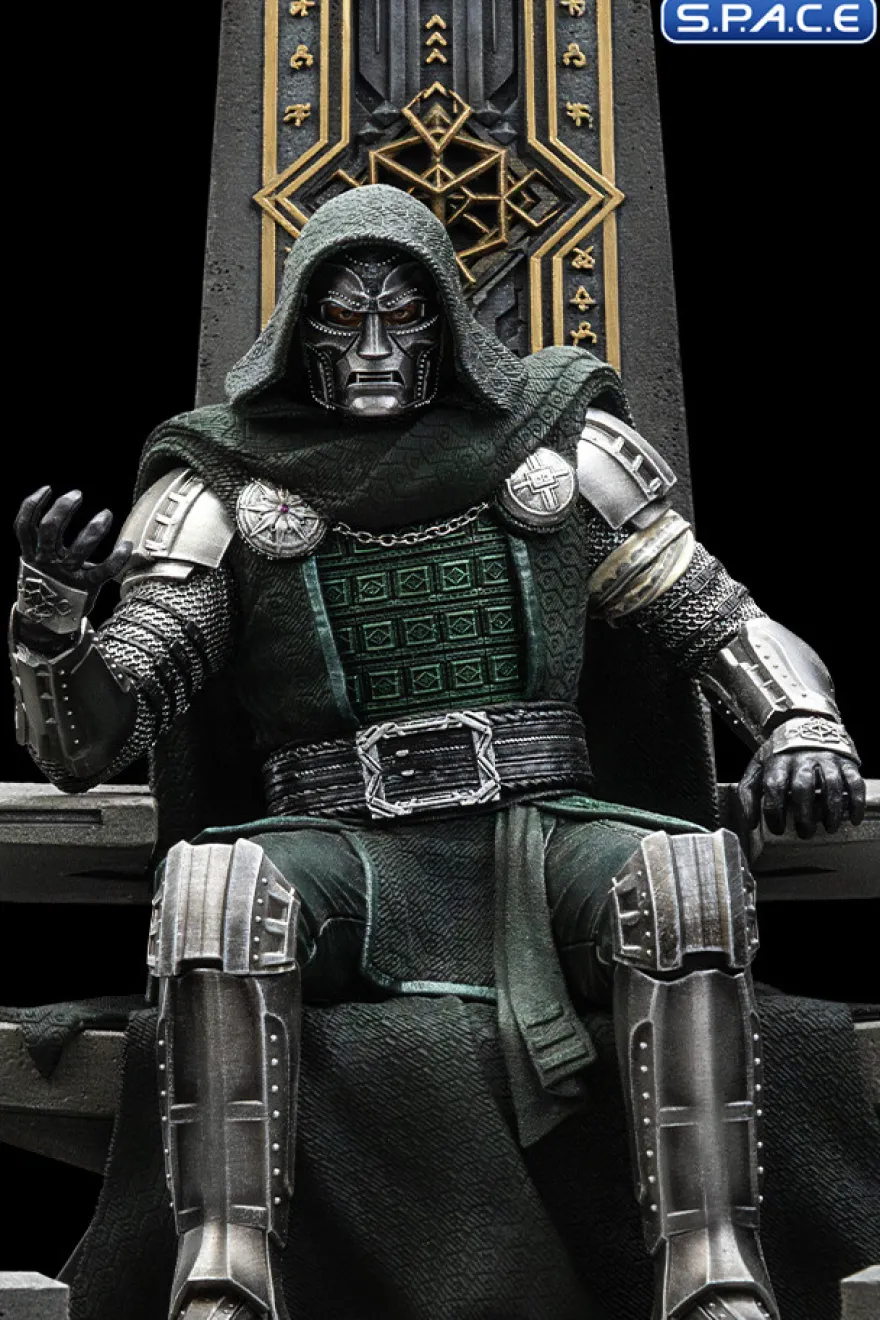 1/10 Scale Doctor Doom on Throne Deluxe Art Scale Statue