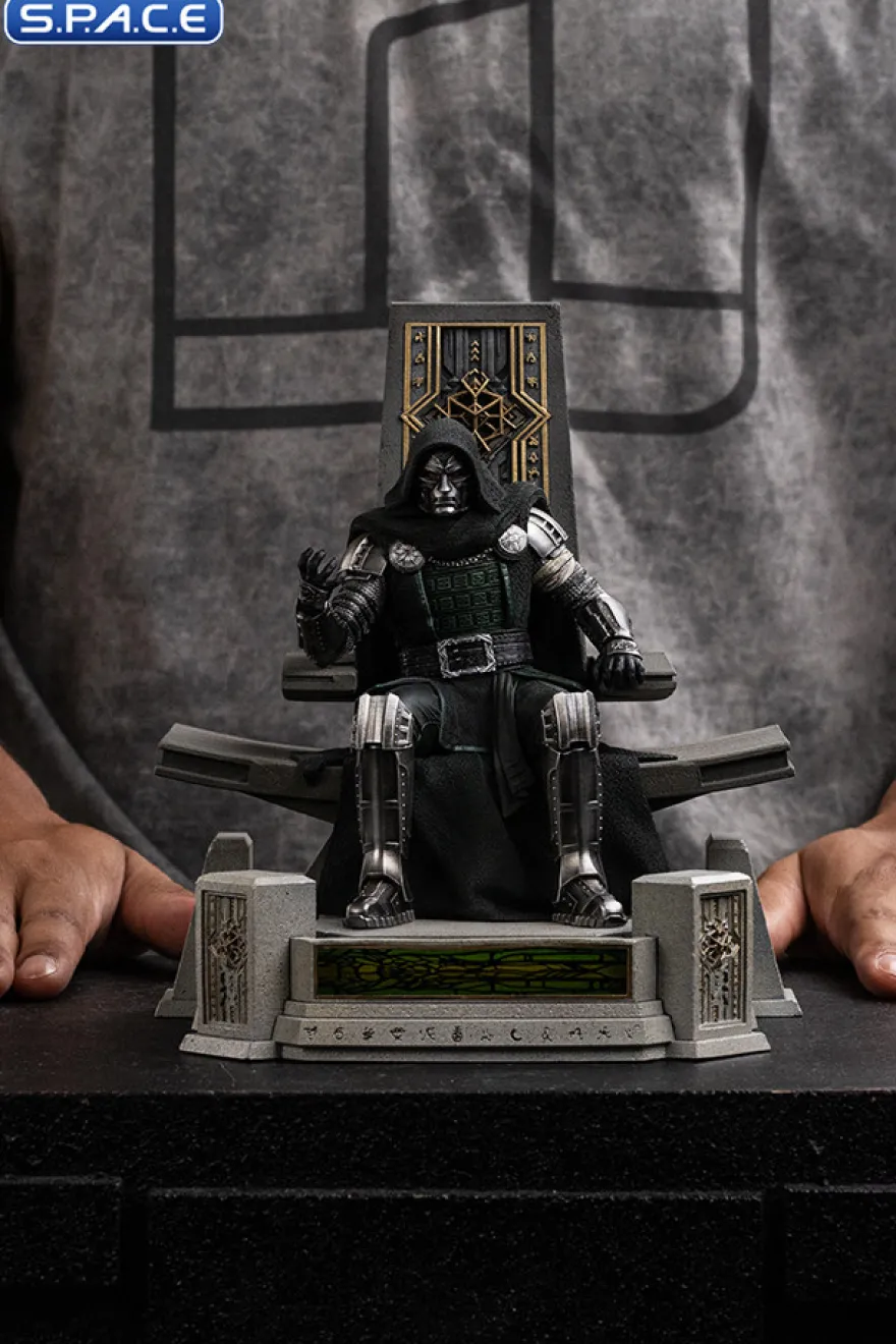 1/10 Scale Doctor Doom on Throne Deluxe Art Scale Statue