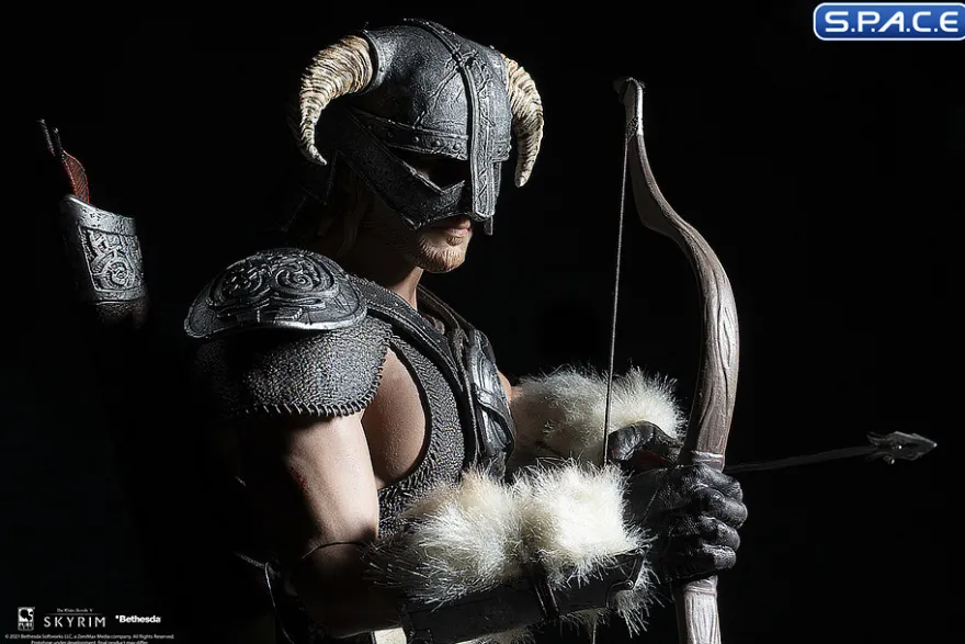 1/6 Scale Dragonborn - Deluxe Edition