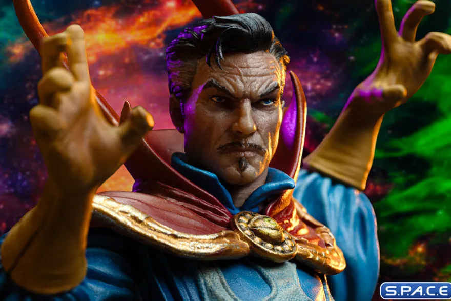 1/10 Scale Dr. Strange Deluxe Art Scale Statue