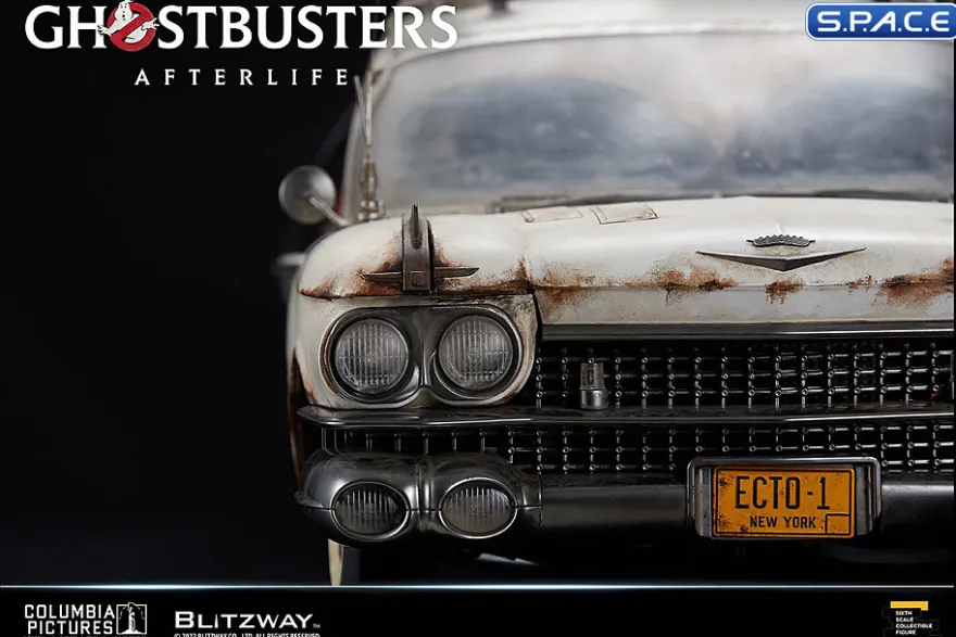 1/6 Scale Ecto-1 Ultimate Masterpiece Series
