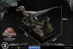 1/6 Scale Female Velociraptor Legacy Museum Collection Statue