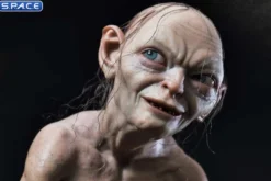 1/4 Scale Frodo & Gollum Premium Masterline Statue
