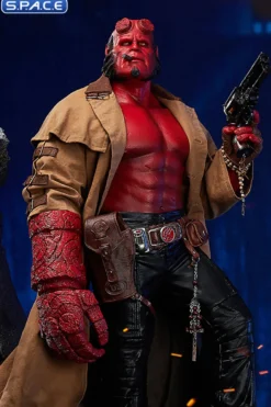 1/4 Scale Hellboy Superb Scale Statue