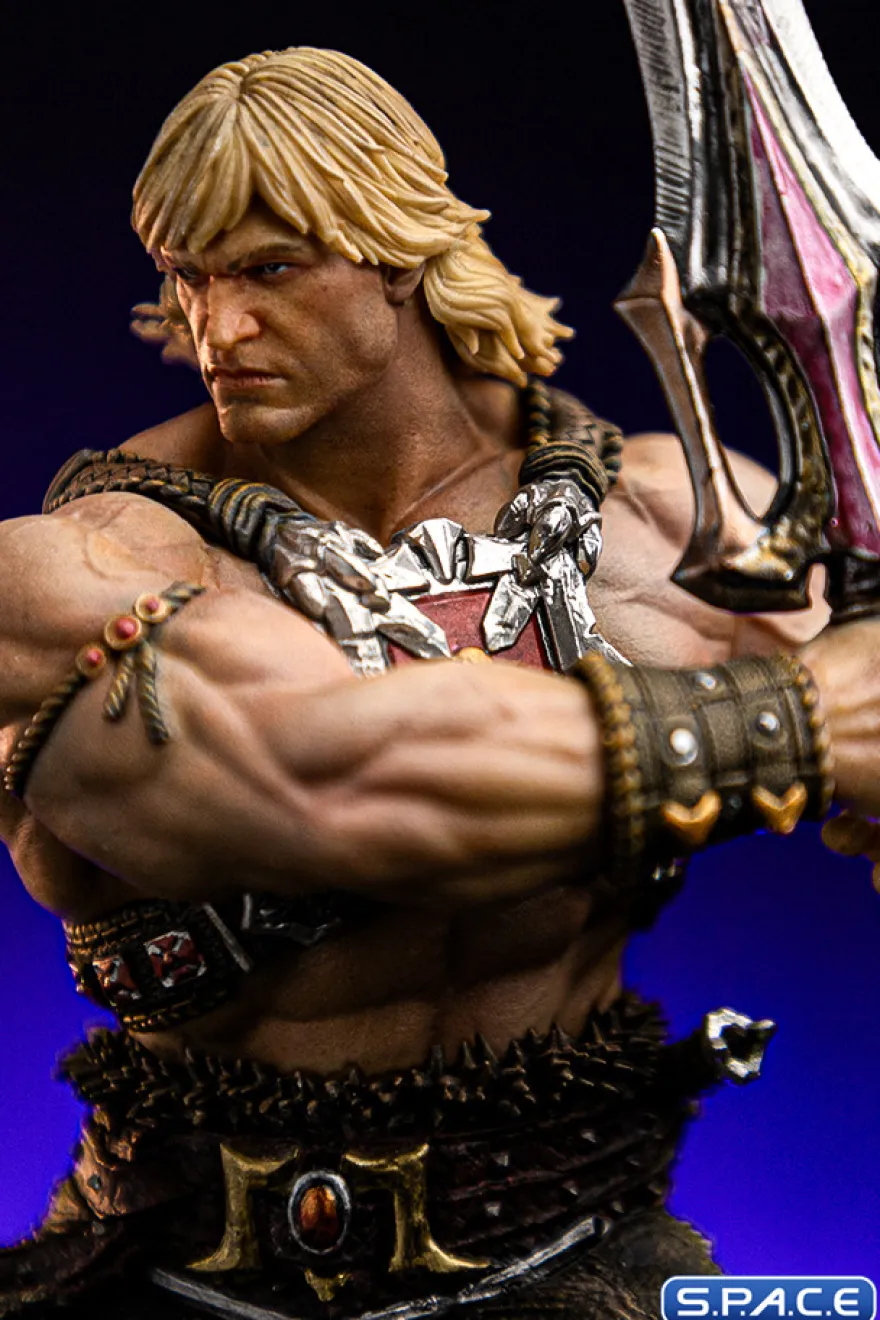 1/10 Scale He-Man Unleashed Deluxe Art Scale Statue