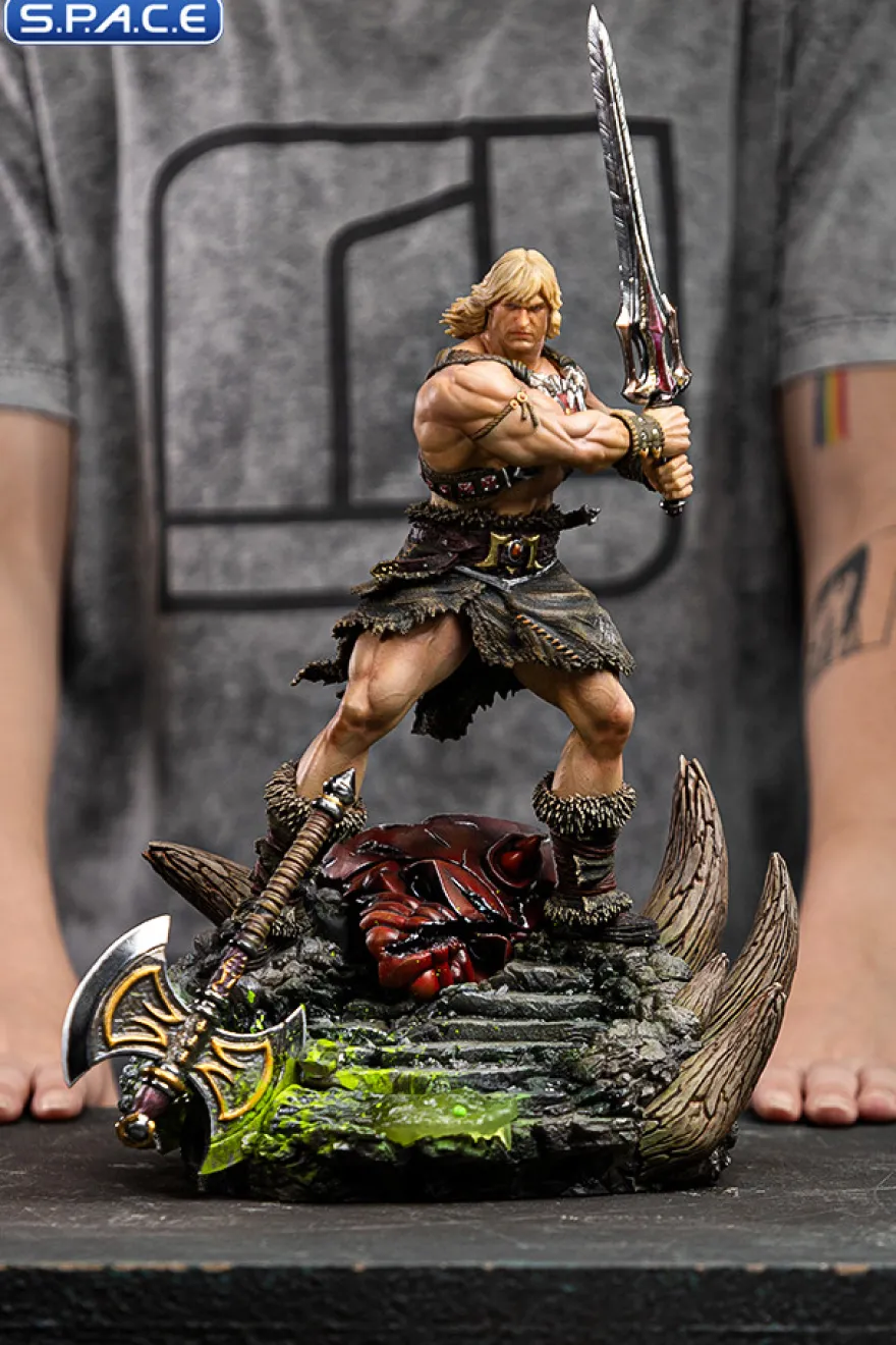 1/10 Scale He-Man Unleashed Deluxe Art Scale Statue