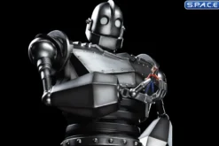 1/20 Scale Iron Giant and Hogarth Hughes Demi Scale Statue