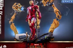 1/4 Scale Iron Man Mark IV with Suit Up Gantry QS021