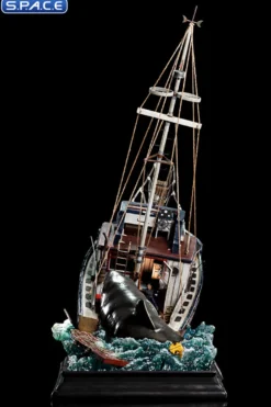 1/20 Scale Jaws Attack Demi Art Scale Statue