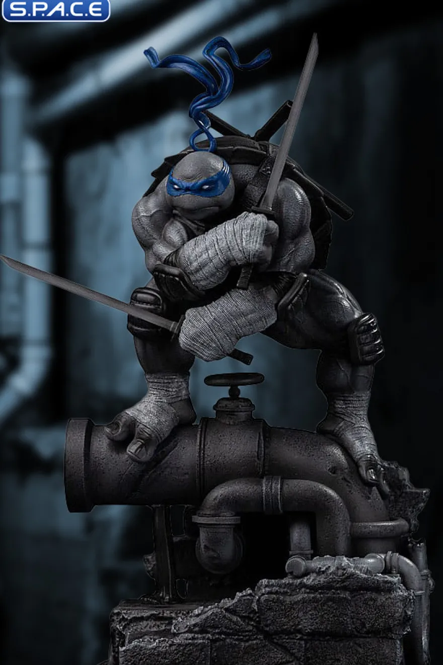 1/10 Scale Leonardo BDS Art Scale Statue - black & white Version