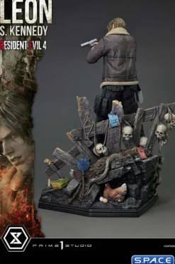 1/4 Scale Leon S. Kennedy Ultimate Premium Masterline Statue