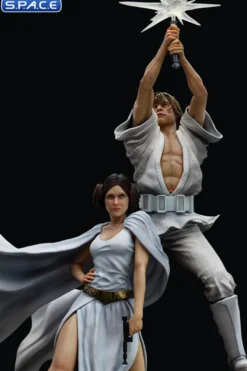 1/10 Scale Luke & Leia Movie Poster Deluxe Art Scale Statue