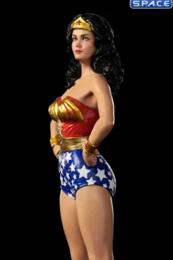 1/10 Scale Lynda Carter as Wonder Woman Deluxe Art Scale Statue