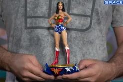 1/10 Scale Lynda Carter as Wonder Woman Deluxe Art Scale Statue