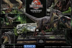 1/6 Scale Male Velociraptor Legacy Museum Collection Statue