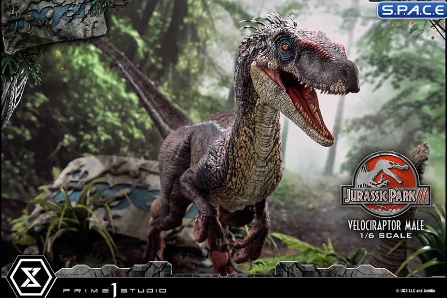 1/6 Scale Male Velociraptor Legacy Museum Collection Statue