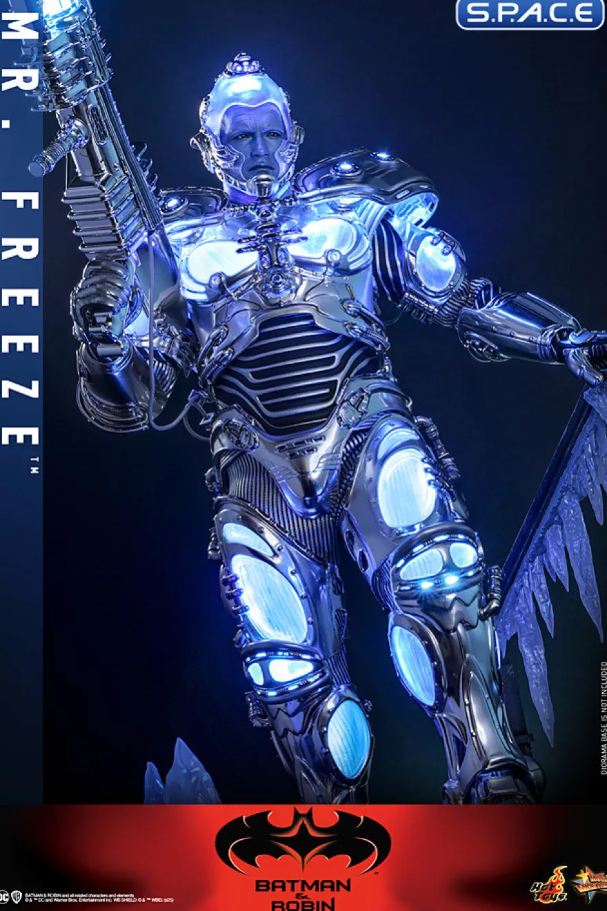1/6 Scale Mr. Freeze Movie Masterpiece MMS799